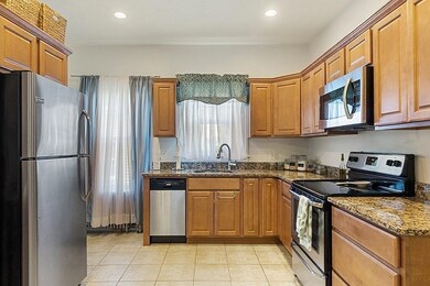 3 Hartshorn Ave, Worcester, MA 01602 - photo 7