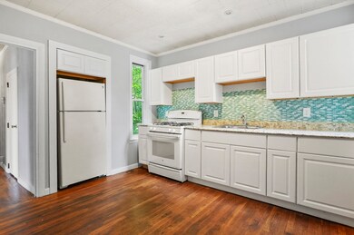 132 Bartlett St unit 132, Lowell, MA 01852 - photo 6