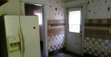 1532 Jefferson Ave, Des Moines, IA 50314 - photo 3