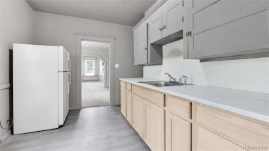 4447 Baldwin St, Detroit, MI 48214 - photo 7