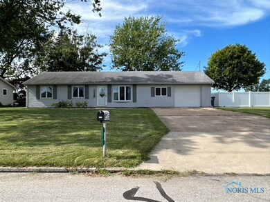 23755 W Meadow Dr, Genoa, OH 43430 - photo 2