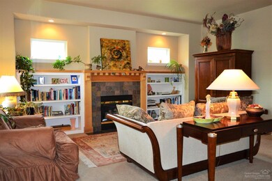 1561 NW Jackpine Ave, Redmond, OR 97756 - photo 7