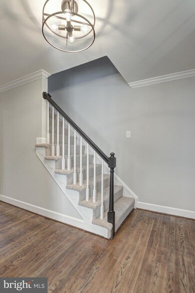 10834 Fieldwood Dr, Fairfax, VA 22030 - photo 7