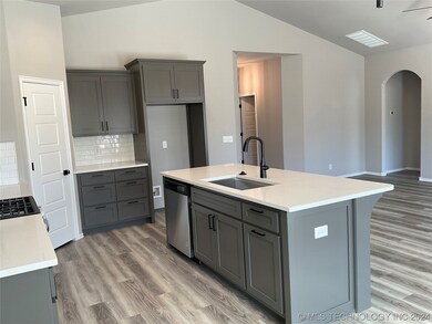 6611 S Yellowood Ave, Broken Arrow, OK 74011 - photo 7