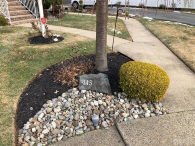 145 Capri Dr, Port Reading, NJ 07064 - photo 3