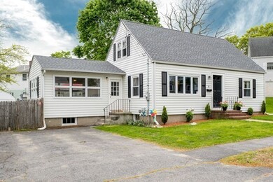 8 Laurel St, Peabody, MA 01960 - photo 2