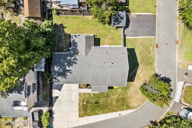 78 Wayside Dr, Keyport, NJ 07735 - photo 3