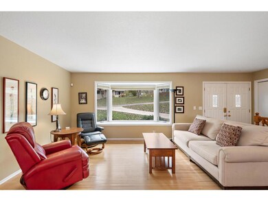 14844 Lloyds Dr, Minnetonka, MN 55345 - photo 2