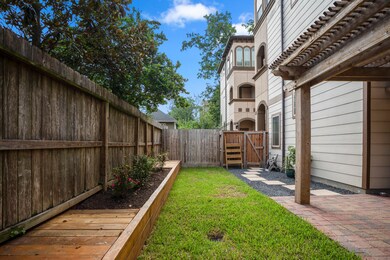 There is room to play and relax! The pergola has b