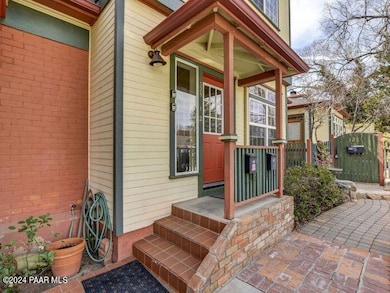 325 E Union 'The Townhouse' St, Prescott, AZ 86303 - photo 3