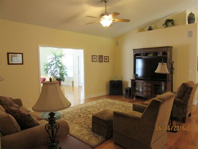 452 Bostic Pelt Rd, Crawfordville, FL 32327 - photo 4