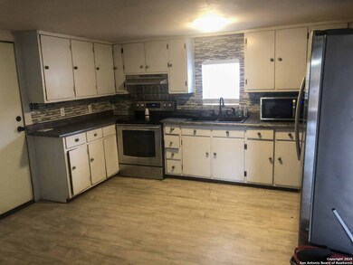 8513 Pecan St, Tuleta, TX 78162 - photo 5