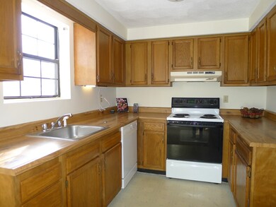 34 Lowell Rd unit 19, Pepperell, MA 01463 - photo 4