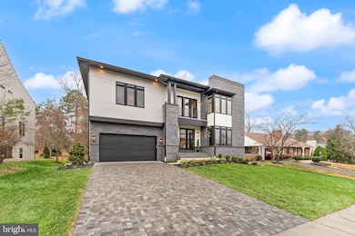 6539 Fairlawn Dr, McLean, VA 22101 - photo 5