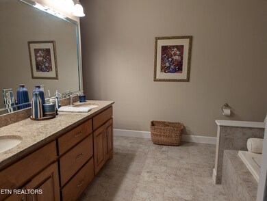 264 Holly Tree Dr, Crossville, TN 38555 - photo 4