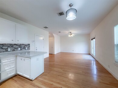 3716 Main Poplar Dr, Houston, TX 77025 - photo 6