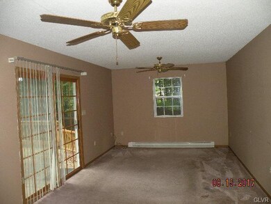 206 Warner Dr, Chestnuthill Township, PA 18353 - photo 7