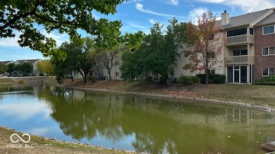 12517 Timber Creek Dr unit 2, Carmel, IN 46032 - photo 2