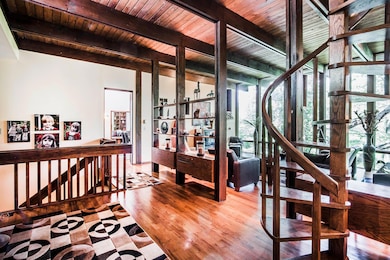 910 Clayton Dr, Worthington, OH 43085 - photo 3