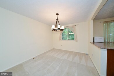 11510 Underoak Ct, Reston, VA 20191 - photo 4