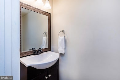 58 Chelmsford Ct, Middle River, MD 21220 - photo 7