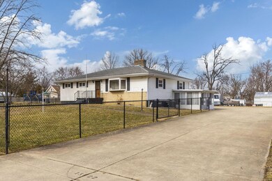 2025-3-3 1322 Richter Rd 002