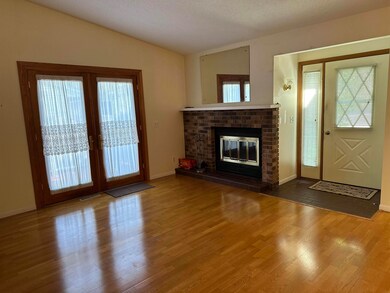 702 Clearview Dr unit 4, Decorah, IA 52101 - photo 5