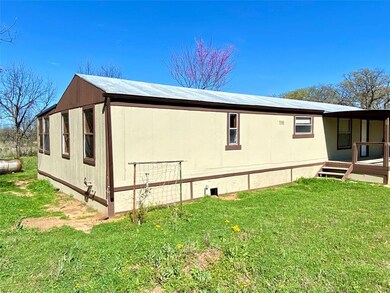 200 Buffalo Dr, Comanche, TX 76442 - photo 5