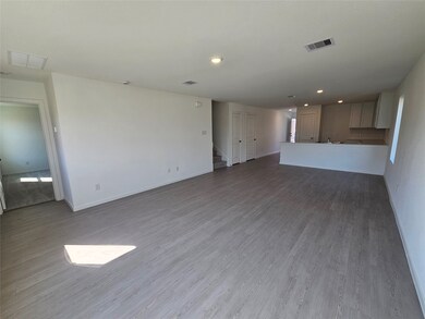 1627 Country View Dr, Rosenberg, TX 77471 - photo 2