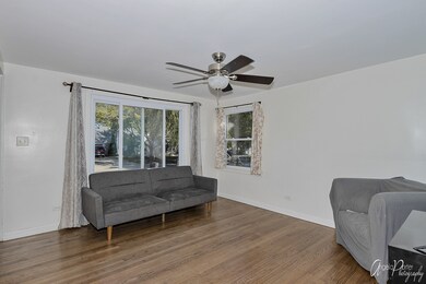 2009 Marshall Pkwy, Waukegan, IL 60085 - photo 6