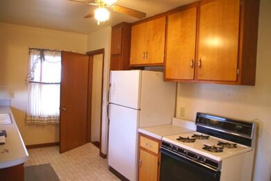 1728 N Pine St, Davenport, IA 52804 - photo 6