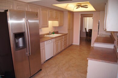 Tiled Kitchen, Loads of Cabinet Space