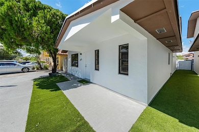 1281 W 42nd St, Hialeah, FL 33012 - photo 5