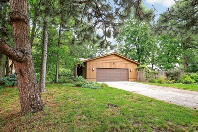 1930 Westwood Cir, Saint Paul, MN 55113 - photo 2