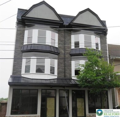 202 S Main St