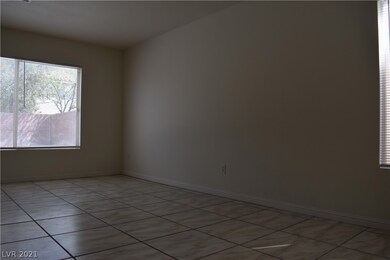7662 Starshell Point Ct, Las Vegas, NV 89139 - photo 4