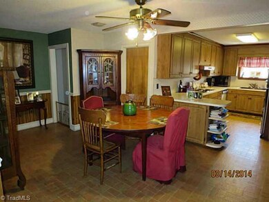 969 Sherwood Ave, Asheboro, NC 27205 - photo 6