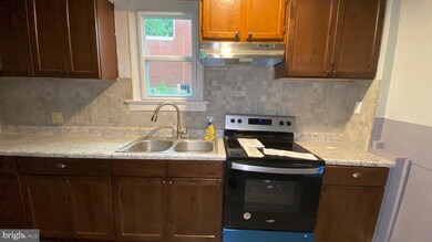 719 N 19th St, Harrisburg, PA 17103 - photo 7