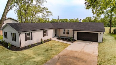 2135 Old Oak Dr, West Lafayette, IN 47906 - photo 2