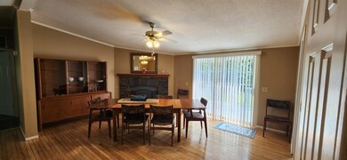 156 Middle Oxbow Rd, Hinsdale, NH 03451 - photo 3