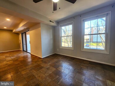 866 Quince Orchard Blvd unit 102, Gaithersburg, MD 20878 - photo 6