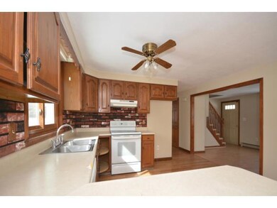 557 Salmon Falls Rd, Rochester, NH 03868 - photo 5