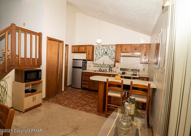 8873 Chipmunk Ln, Tobyhanna, PA 18466 - photo 4