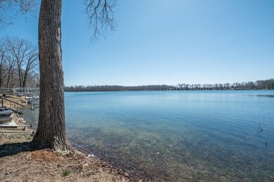 47695 Lakeview-4