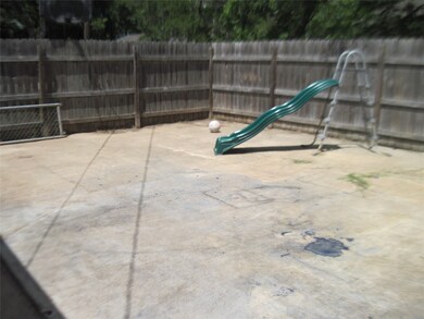 129 5th St, Brazoria, TX 77422 - photo 4