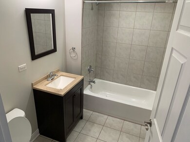 6411 N Rockwell St unit 507, Chicago, IL 60645 - photo 2