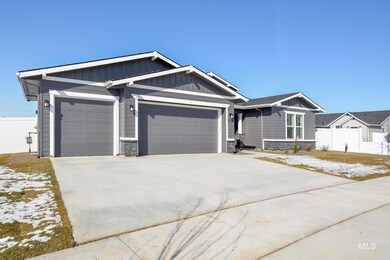 8701 S Waterclover Way, Meridian, ID 83642 - photo 2