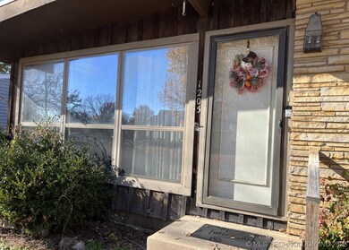 1205 N Cherokee Ave, Claremore, OK 74017 - photo 2