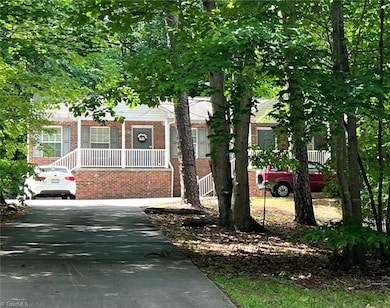 734 Breeze Hill Rd, Asheboro, NC 27203 - photo 3