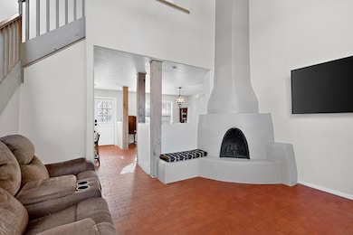 2518 Thompson Loop NW, Albuquerque, NM 87104 - photo 3